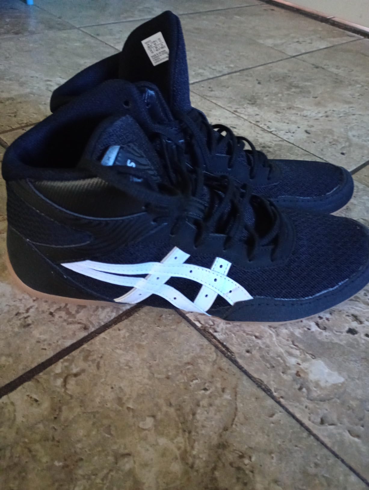 ASICS Matflex 7 wrestling shoes showing polyester upper construction and mesh ventilation panel details