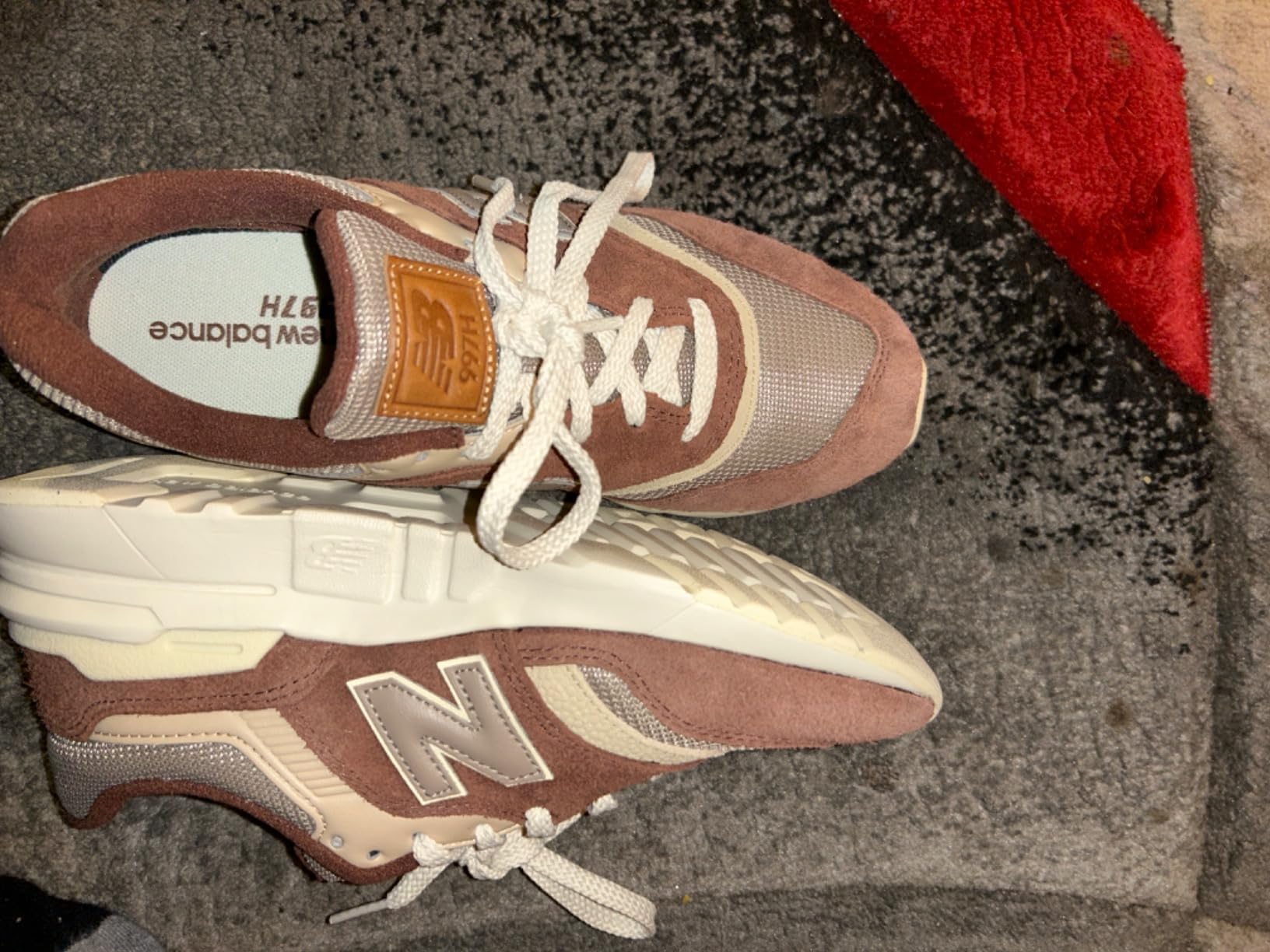 New Balance 997H outsole showing tread pattern for urban walking