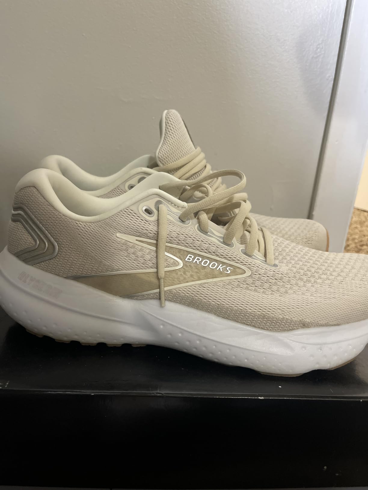 Brooks Glycerin 21 being worn during extended standing and walking showing all-day comfort capability