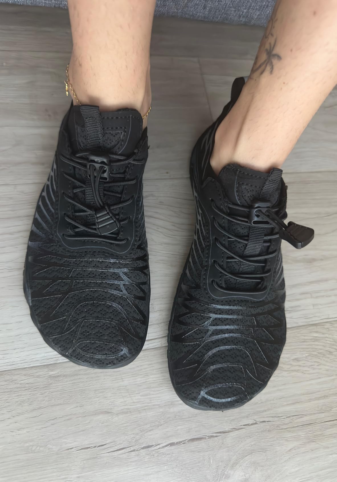 JMZB barefoot shoes design details and construction close-up