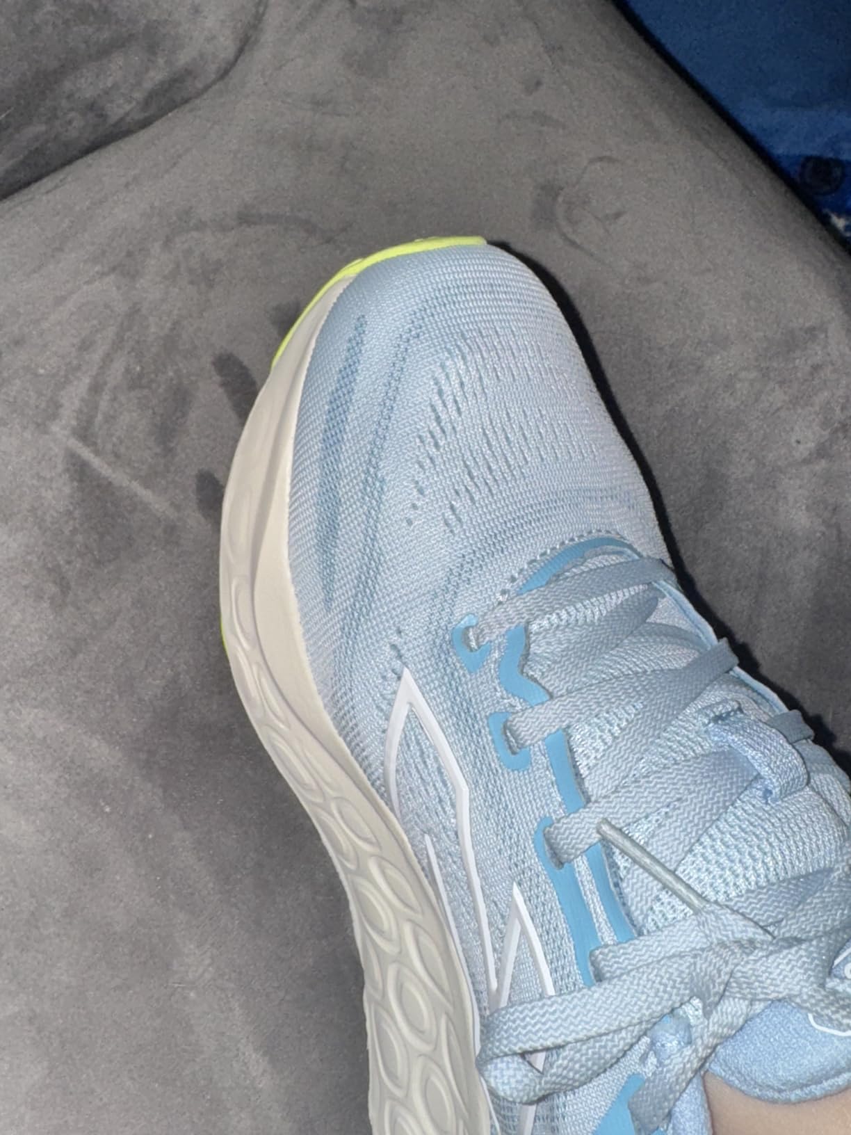 New Balance 680 V8 top-down view showing lacing system and upper construction