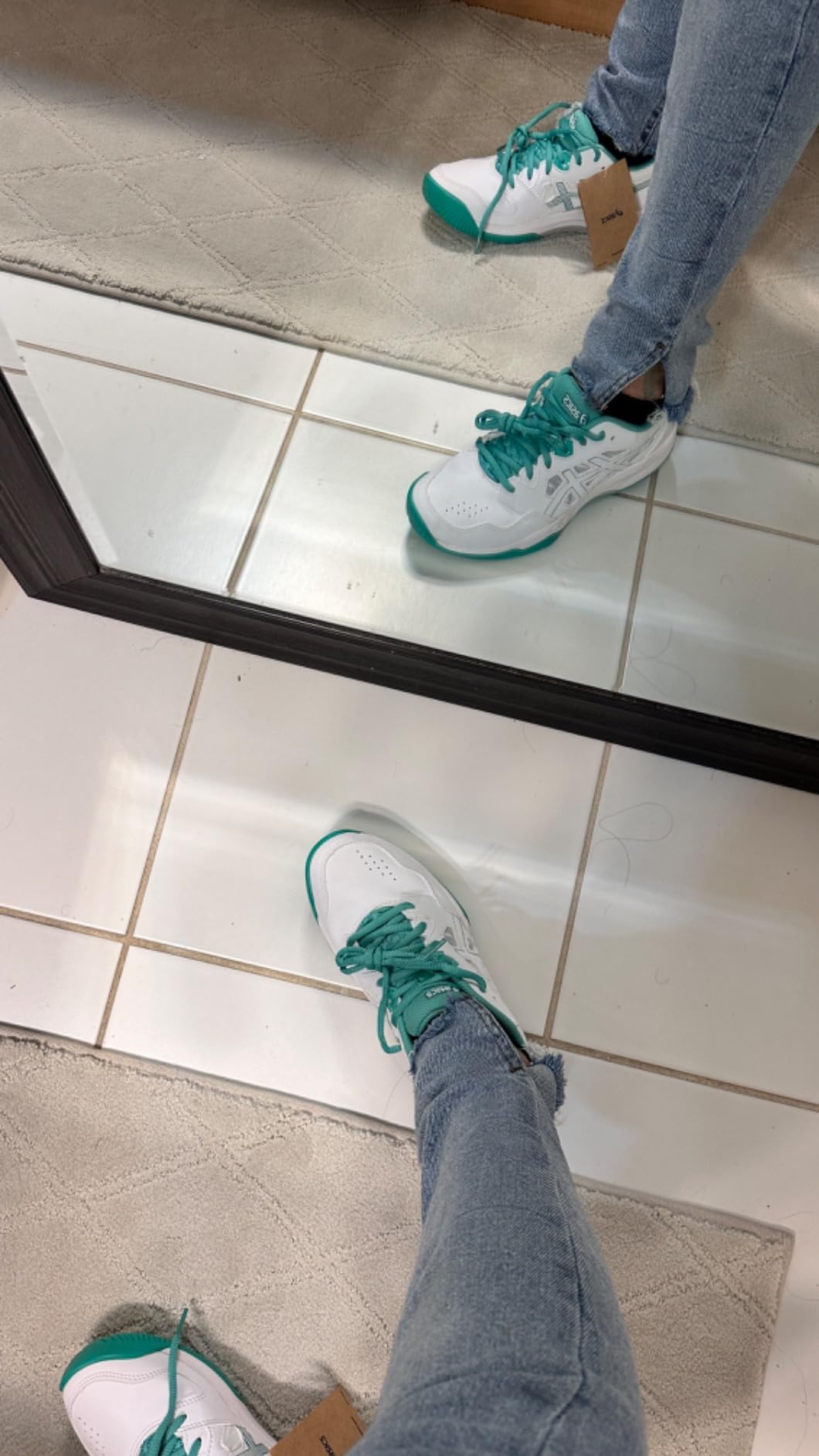 ASICS Gel-RENMA lace system and midfoot lockdown detail