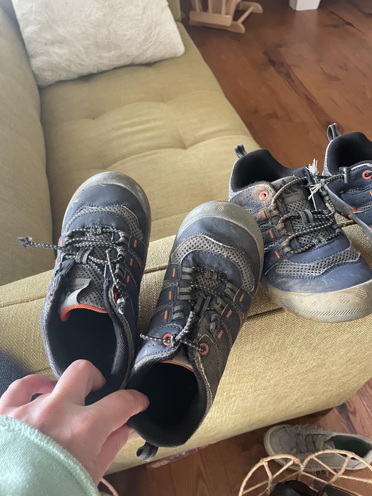 Mishansha hiking boot construction detail showing Oxford fabric upper quality and areas where durability issues commonly appear