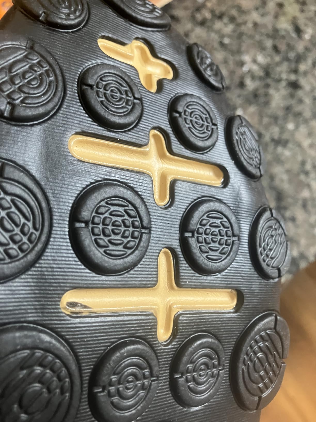 Nike Reax 8 TR interior showing thick tongue padding and midfoot lockdown system