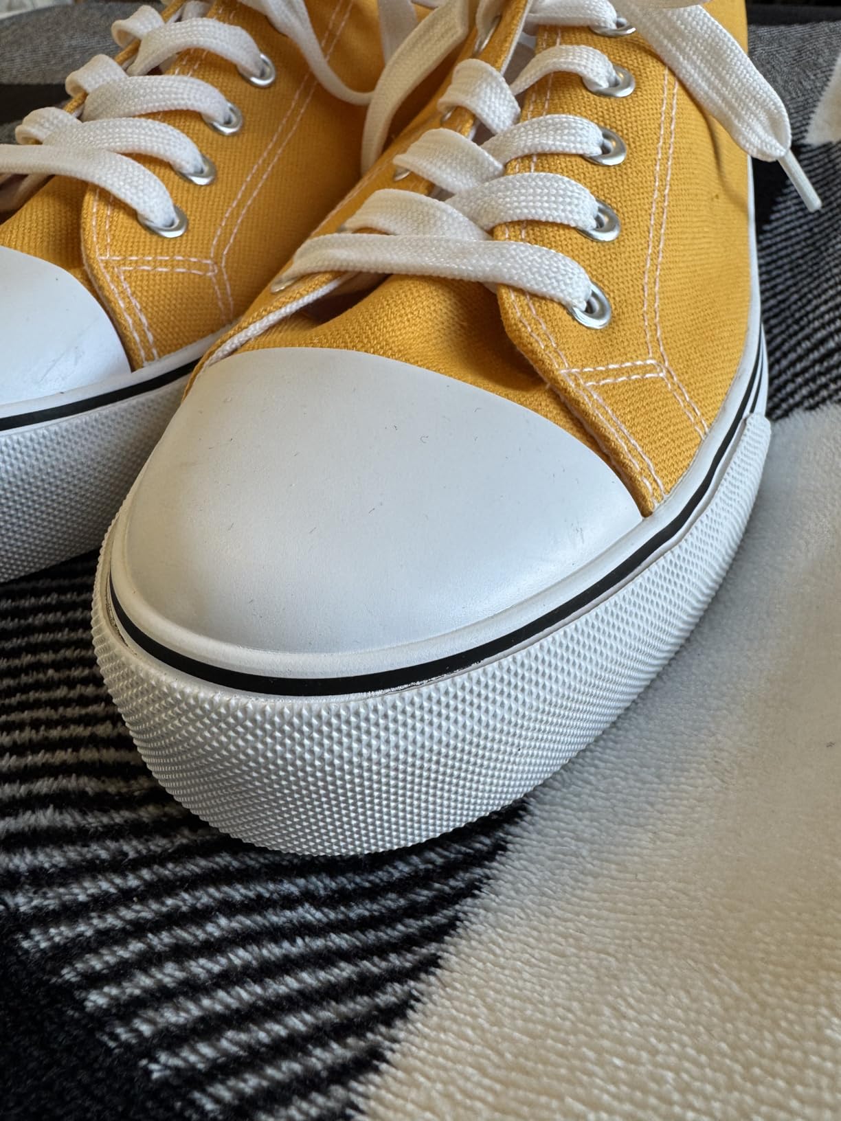 ZGR canvas shoes in pink colorway showing color variety options and casual styling