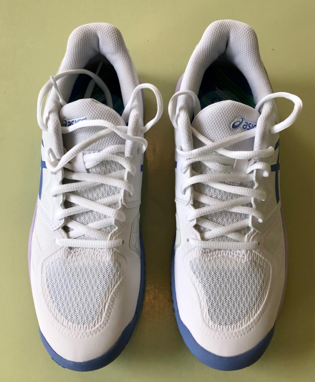 ASICS Gel-Challenger 13 sole view showing dual-zone GEL cushioning system and AHAR Plus herringbone outsole