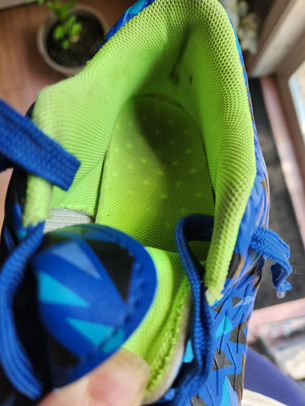 Final product view of DREAM PAIRS Boys Girls Soccer Cleats showing overall design quality