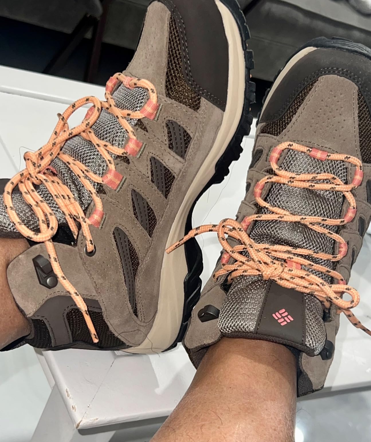 Columbia Crestwood boots showing multiple colorway options and ventilation mesh panels