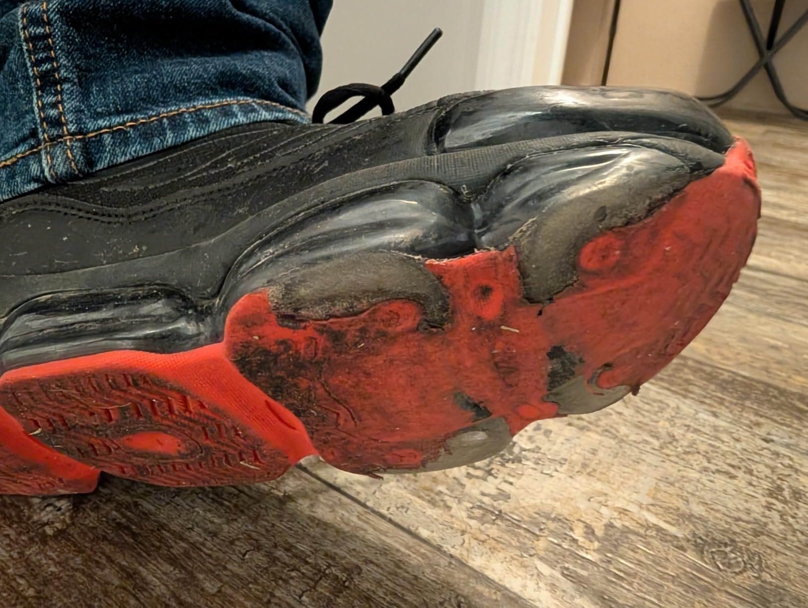 Final assessment of Men's Air Running Shoes after 8 weeks of comprehensive testing