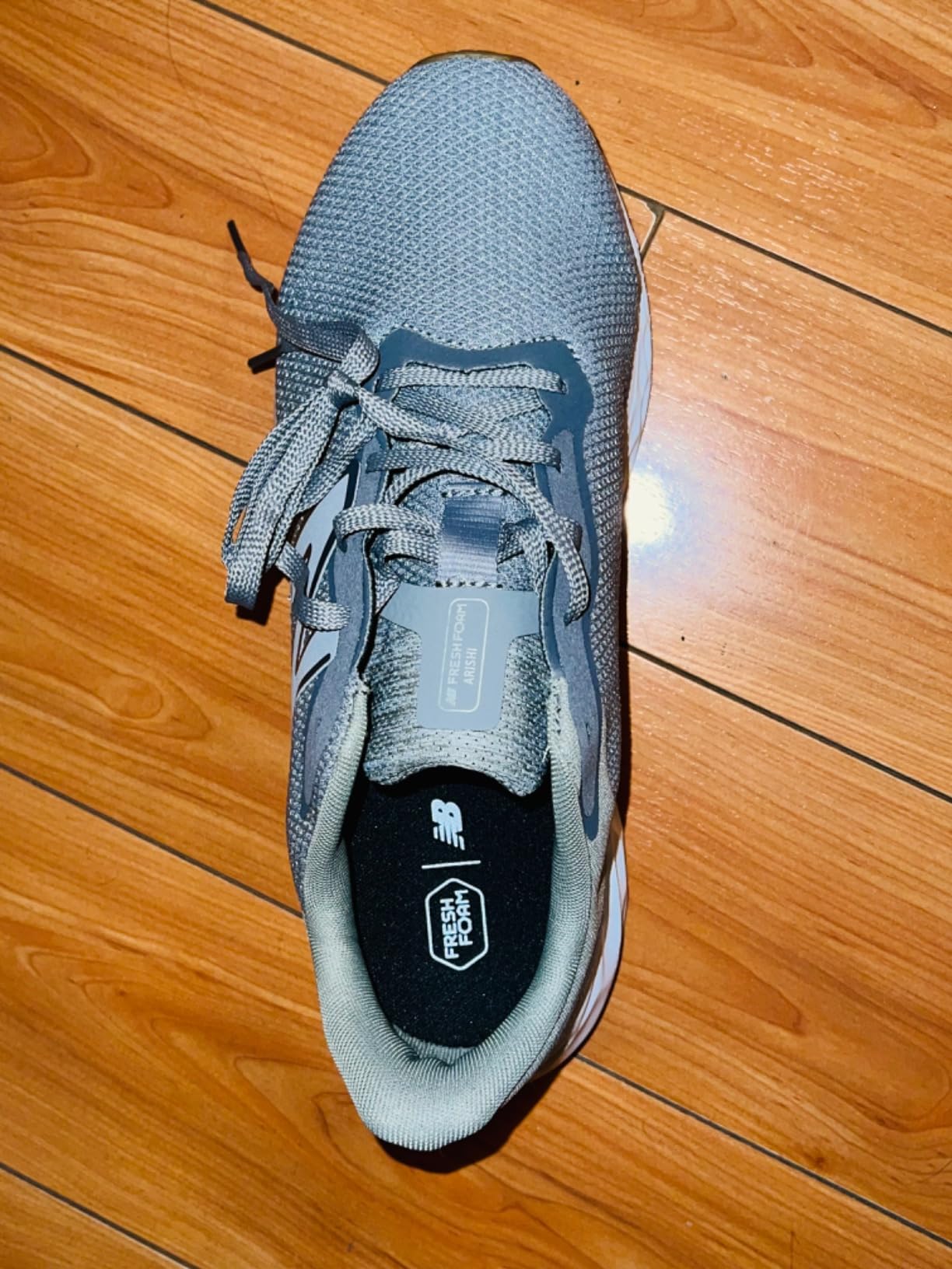 New Balance Arishi V4 heel area showing Fresh Foam cushioning and heel counter design details