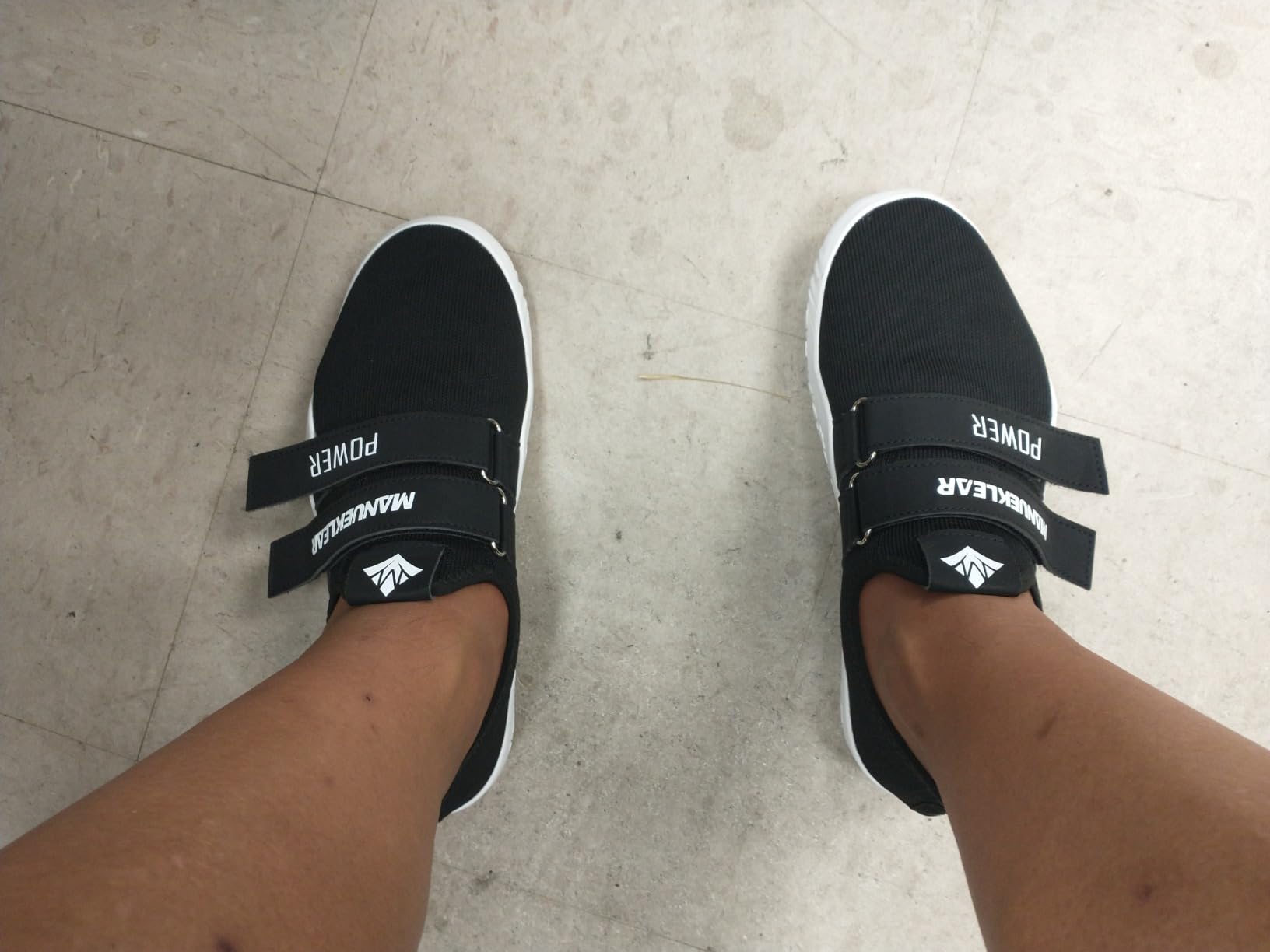 MANUEKLEAR deadlift shoes during strength training workout showing ground connection