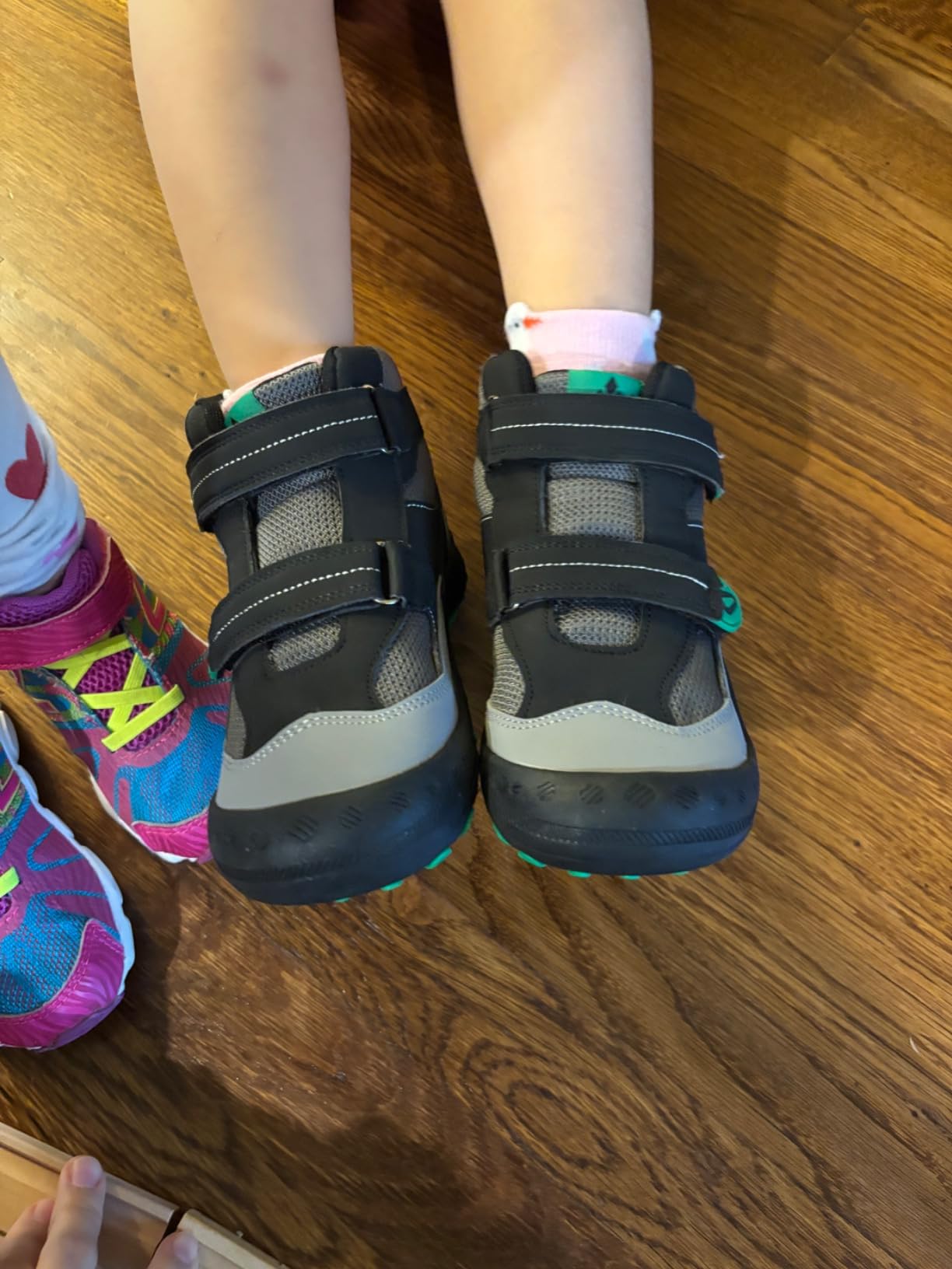 Real-world testing results for Mishansha kids hiking boots showing outdoor performance across different surfaces