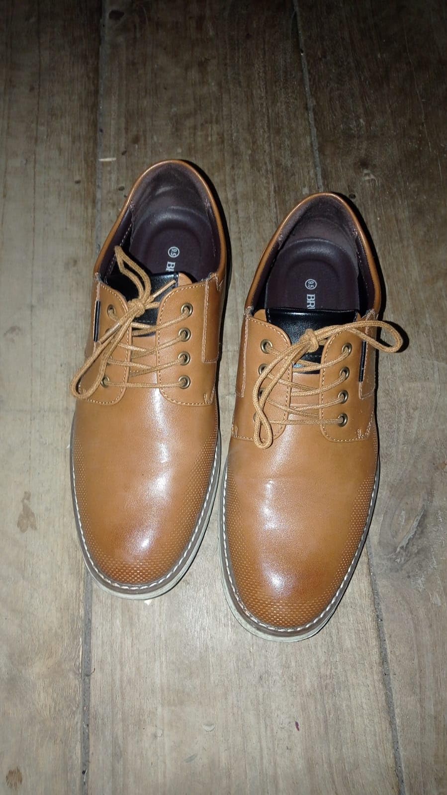 Bruno Marc Oxfords showing overall brown colorway and professional appearance