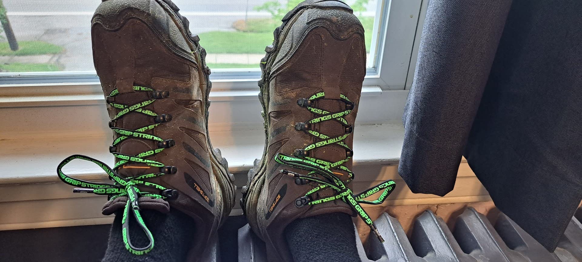 Close-up of NORTIV 8 hiking shoe lacing system and padded tongue design