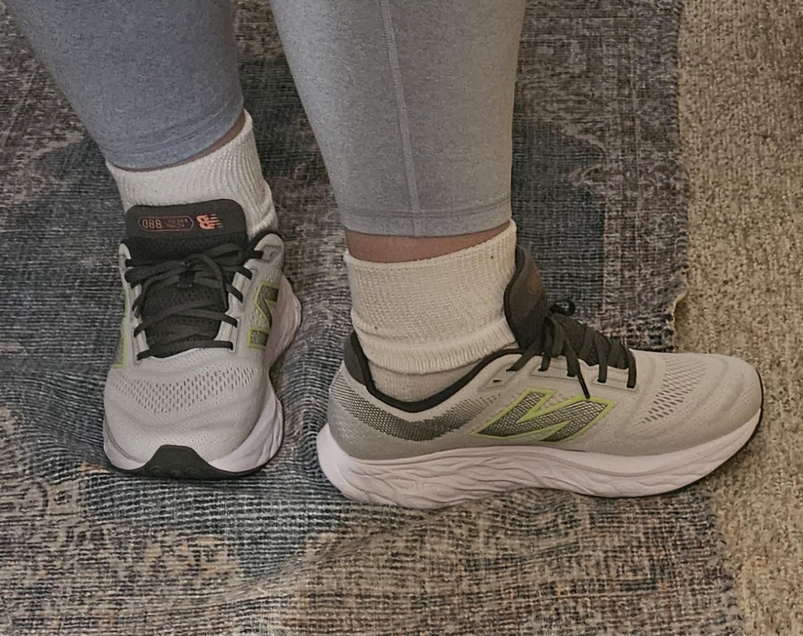 New Balance 880 V14 side profile showing Fresh Foam midsole and structured upper construction