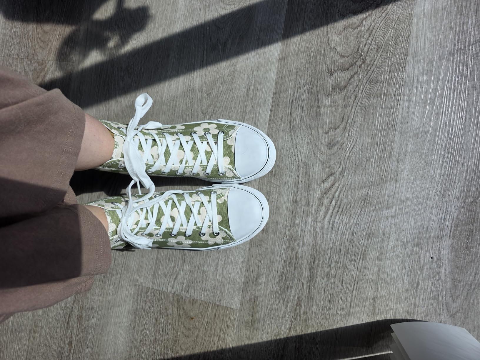 kufeiti canvas sneakers styled with casual outfit showing versatile fashion appeal