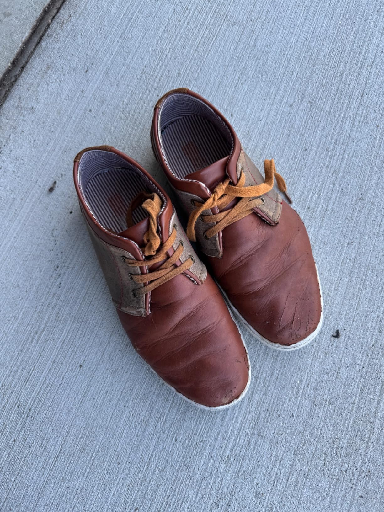 Bruno Marc sneakers upper detail showing PU leather and canvas construction blend