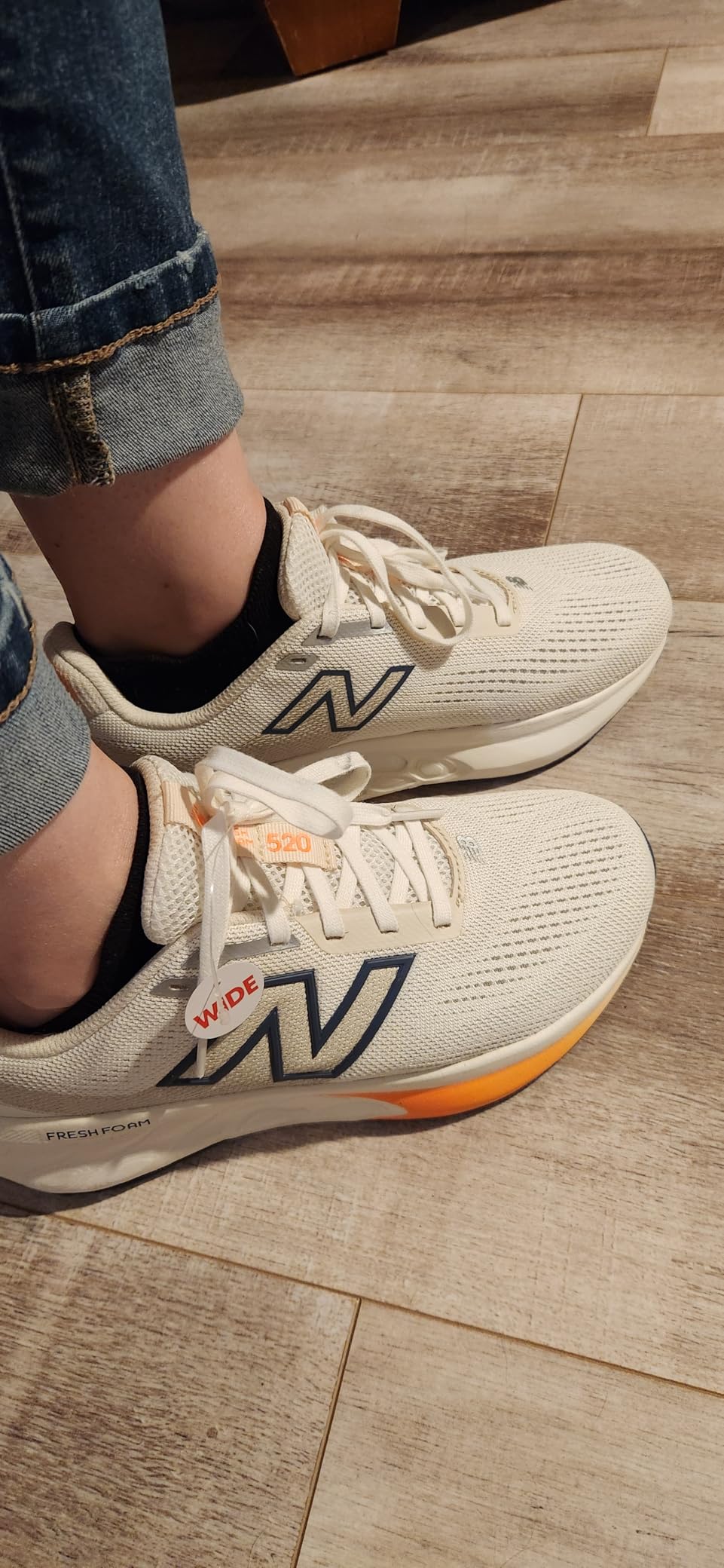 New Balance Fresh Foam 520 V9 outsole rubber pattern and traction design