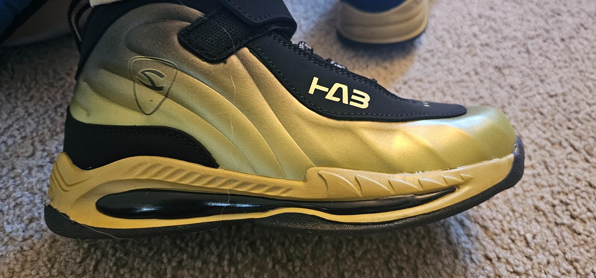 LackBlue kids sneakers in gold colorway showing overall build quality and style options