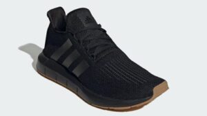 Adidas Mens Swift Run Legacy