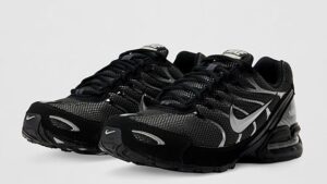 Nike Men's Air Max Torch Shoes