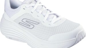 Skechers Men's Max Cushioning Endeavour Sneaker