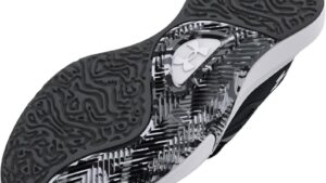 Under Armour Men's Lockdown 6 Basketball Shoes