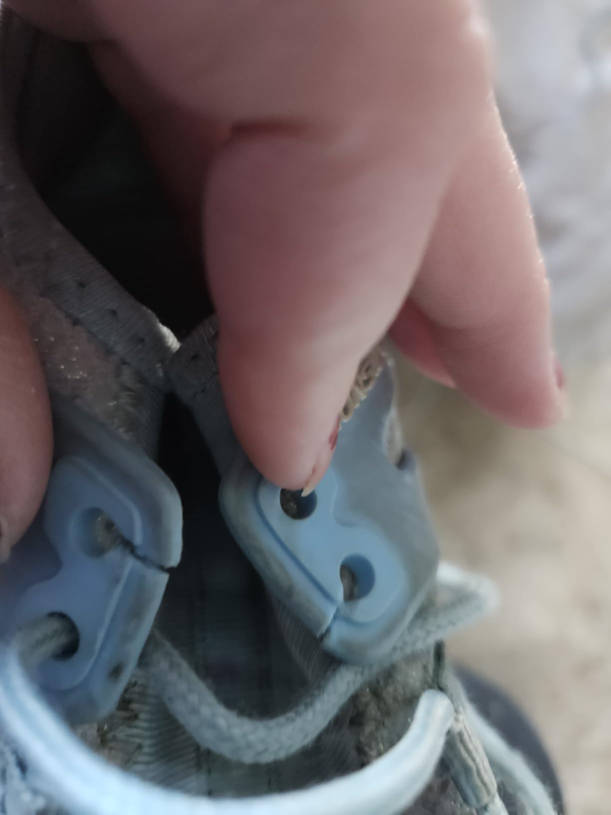 Final assessment of RUNSIDE Girls Tennis Shoes showing strengths and weaknesses after extended testing