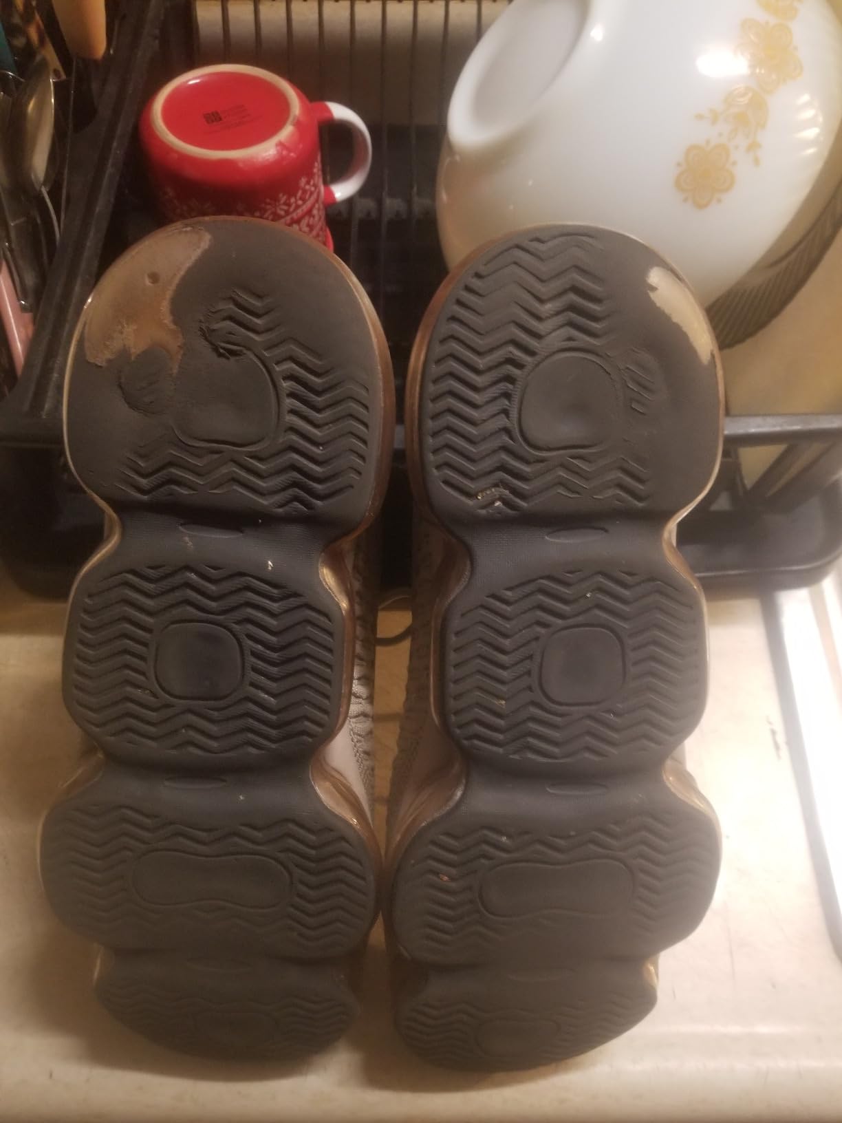 Final product showcase of Kapsen mens air cushion running sneakers overall value assessment