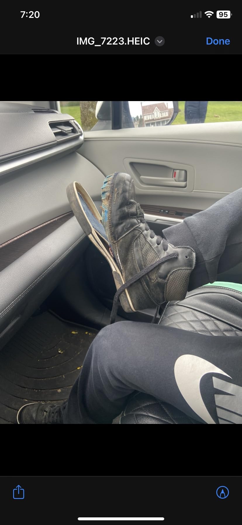 Multiple Nautica Kids Horizon sneakers showing consistent sole separation pattern across different customer pairs