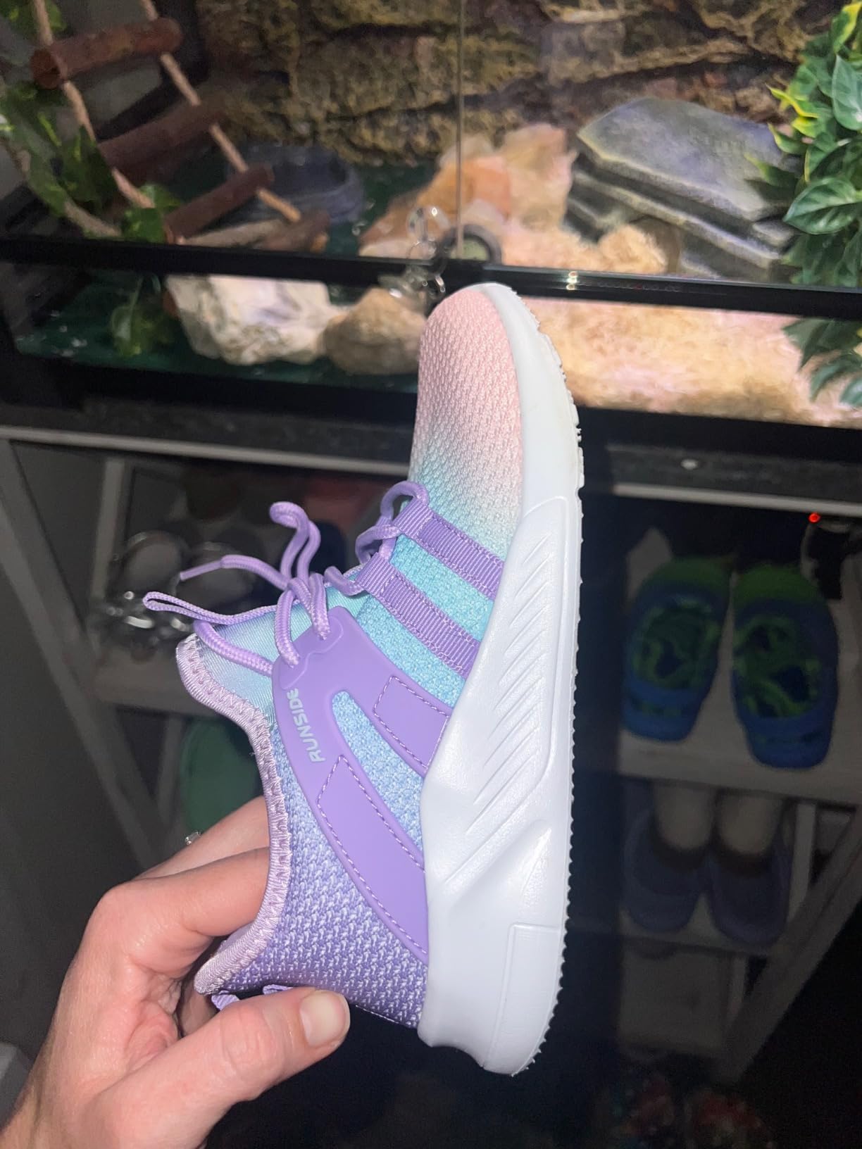 Side view of RUNSIDE Girls Tennis Shoes showing lightweight construction and color gradient