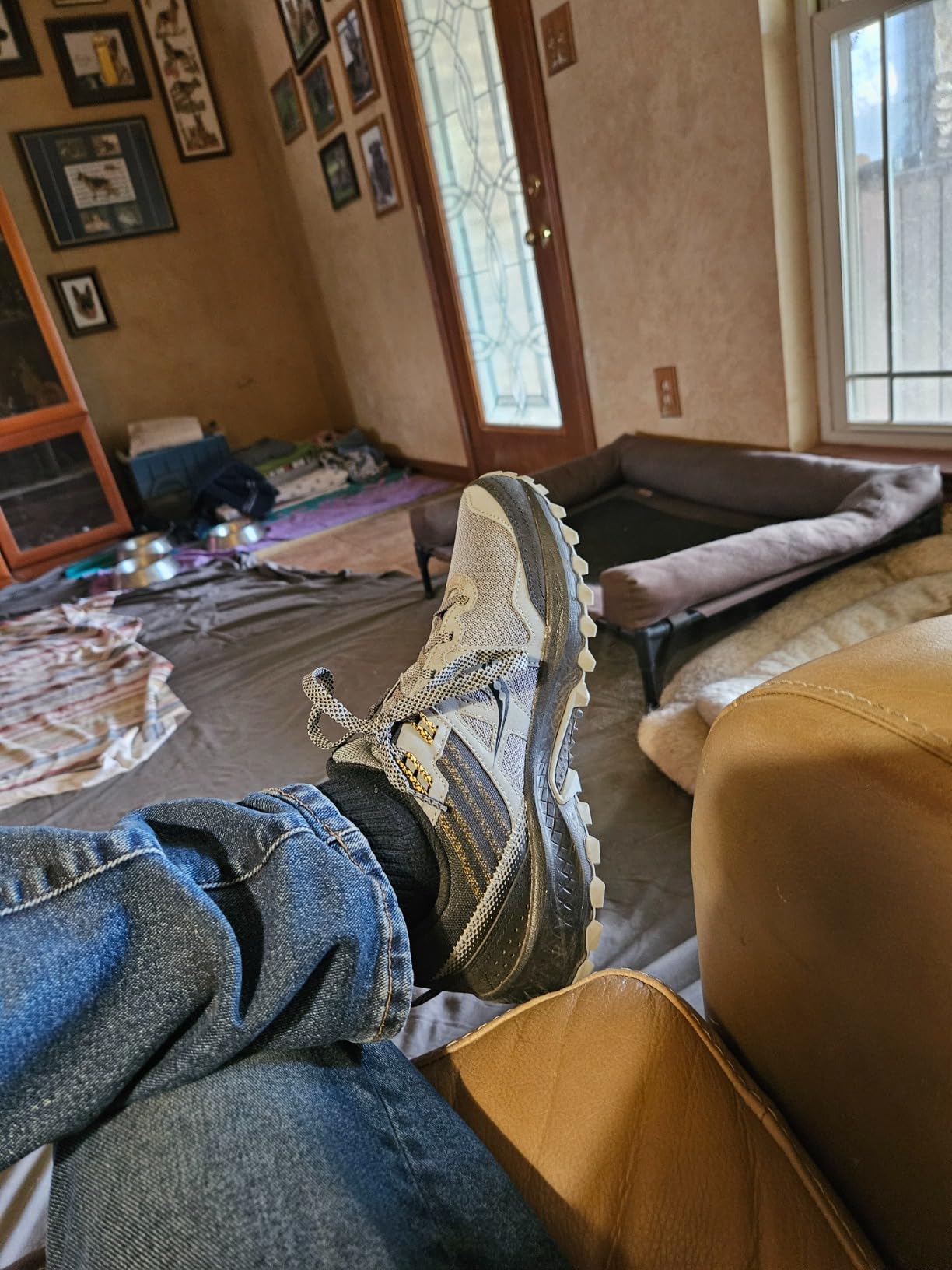 Saucony TR14 stitching and build quality detail at toe rand