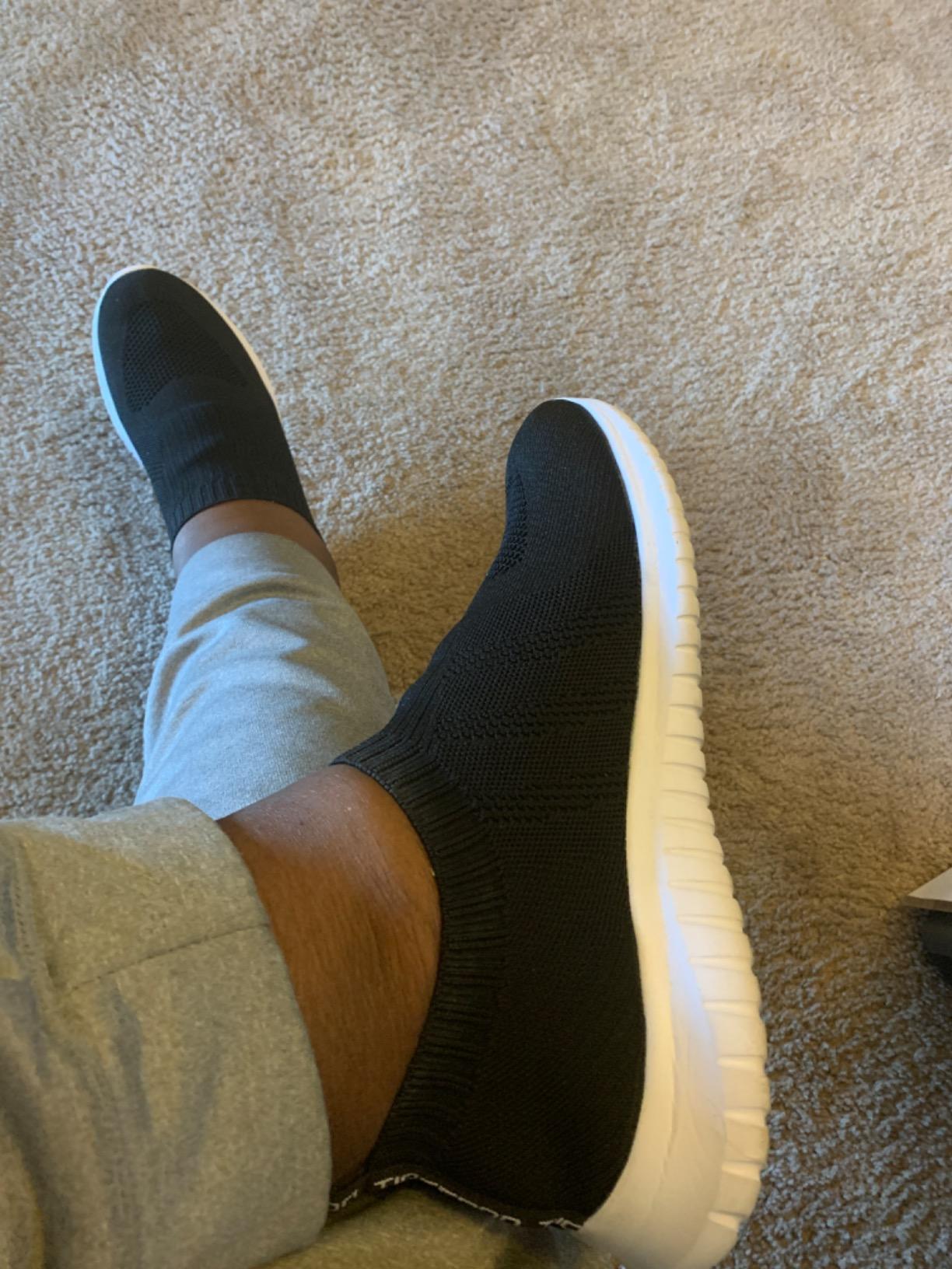 Konhill athletic walking shoes showing intended use case and buyer suitability for casual daily wear