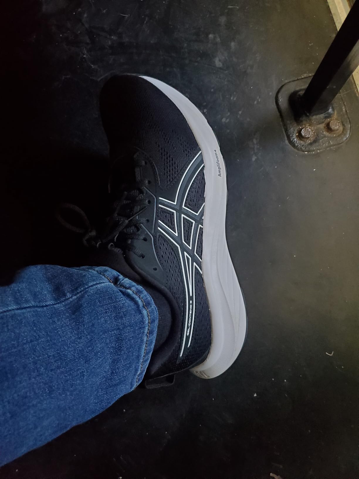 ASICS Gel-Contend 9 side profile showing construction and rubber outsole design