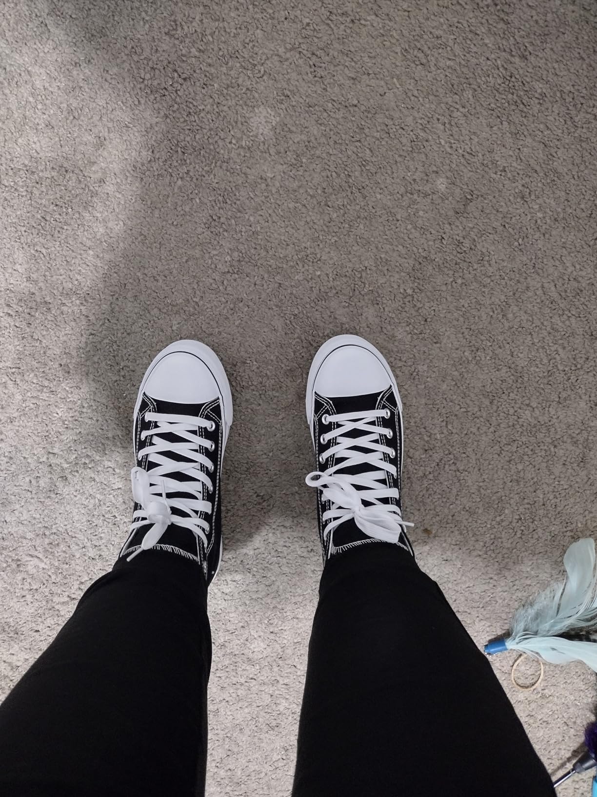 ZGR Women's High Top Canvas Sneakers detail showing lace-up closure and padded toe protection