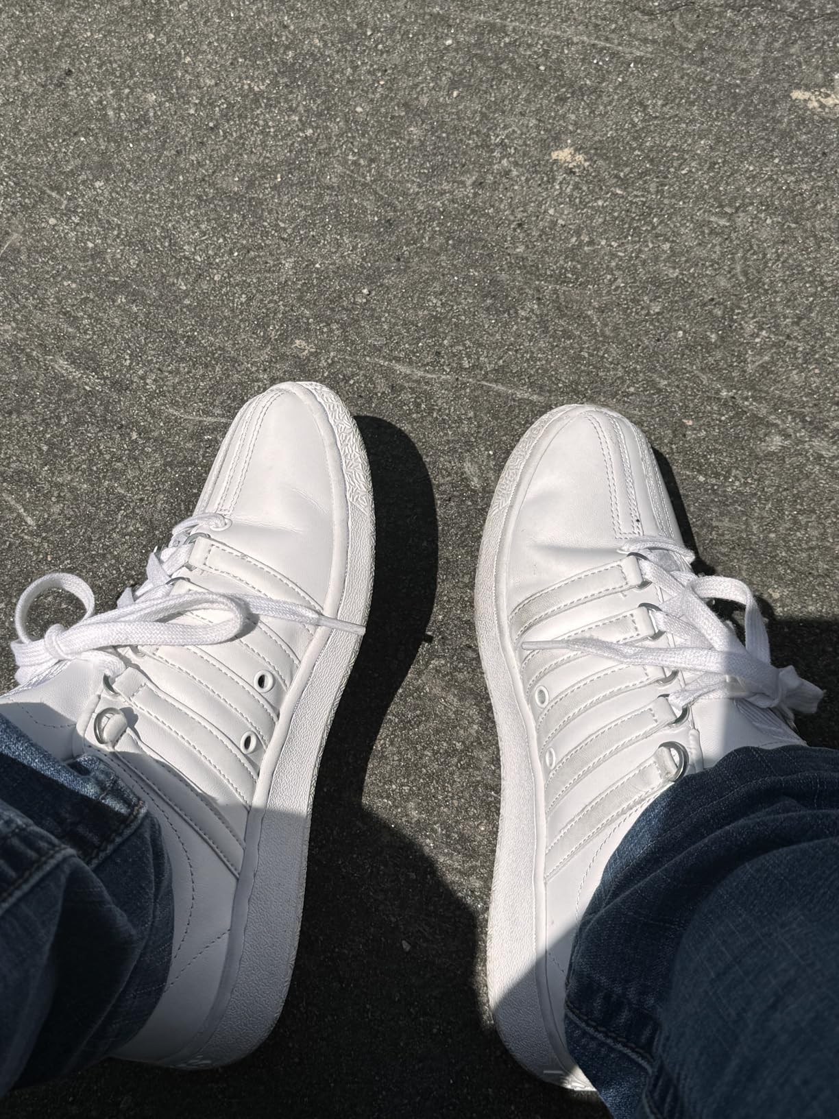 K-Swiss Classic VN herringbone brick outsole pattern showing multi-directional traction design