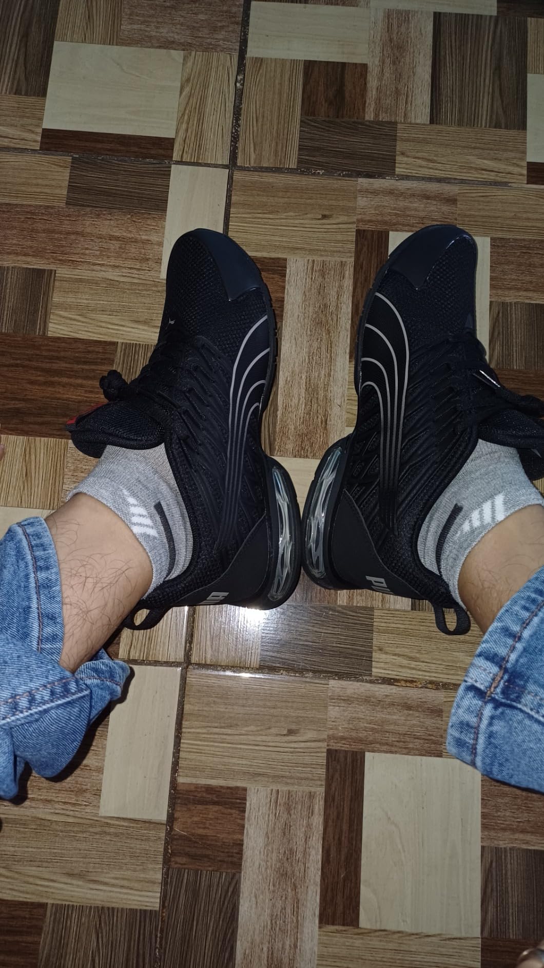 PUMA Voltaic Evo outsole pattern showing rubber coverage and traction design for gym surfaces