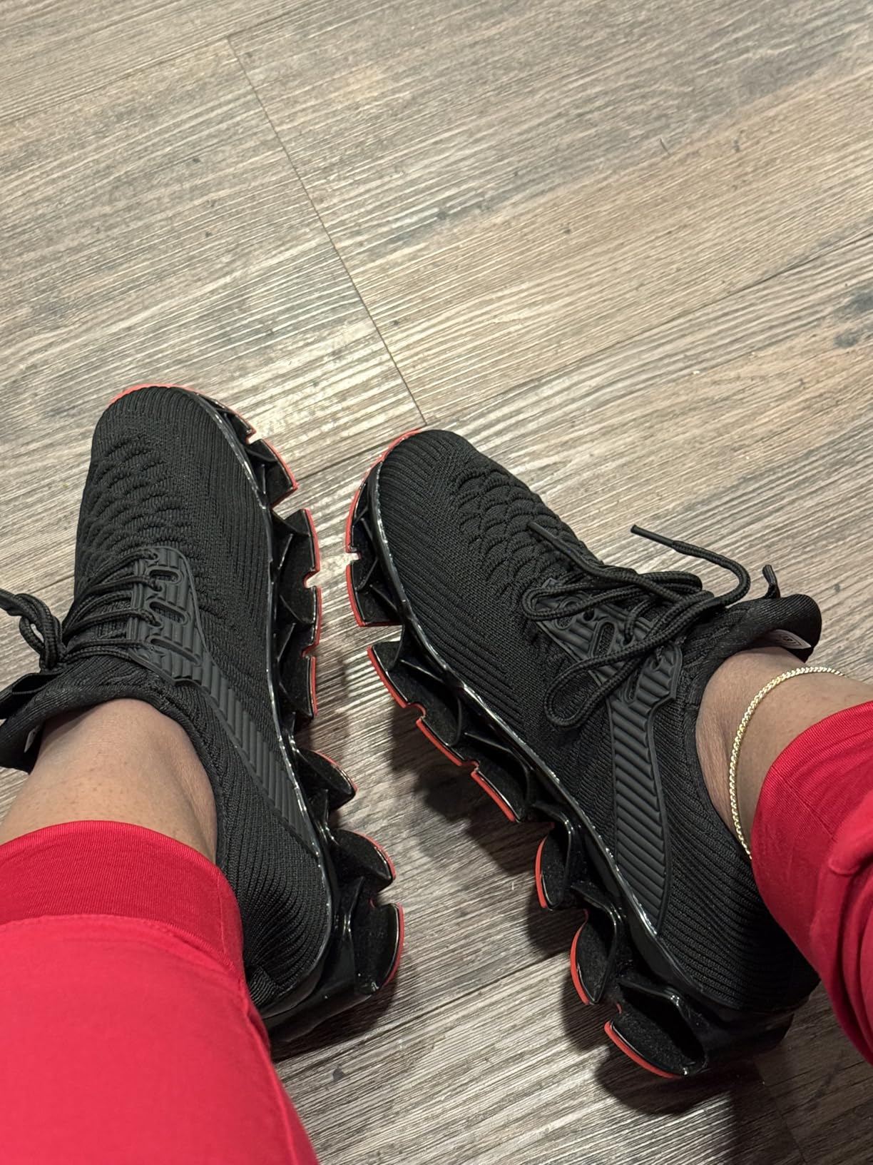 Community reviews and feedback about Wrezatro women's blade sneakers