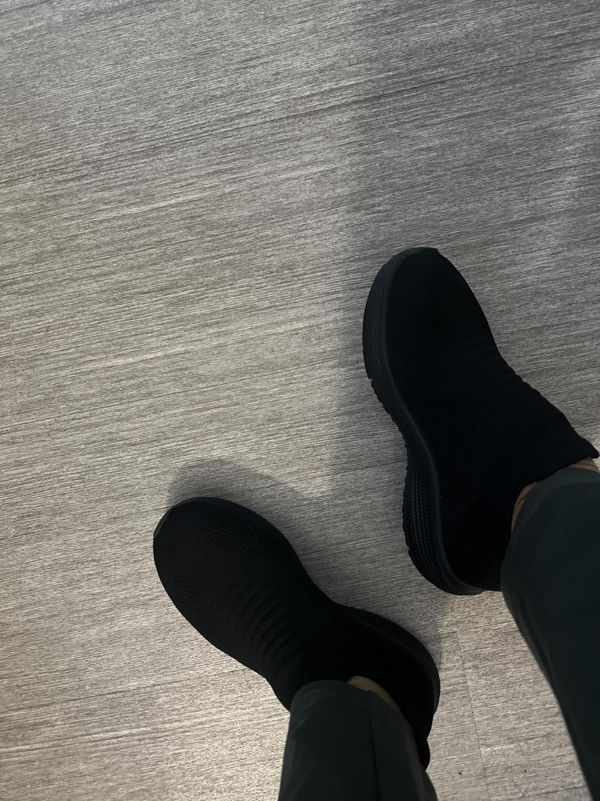 Side profile of SHULOOK women's walking shoes highlighting elastic ankle cuff and overall slim silhouette