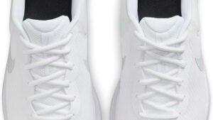 Nike Mens Revolution 7 Sneaker