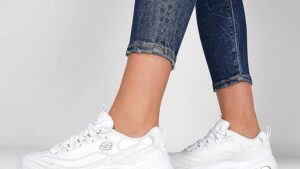Skechers Women's D'lites Fresh Start Memory Foam Lace Up Sneaker