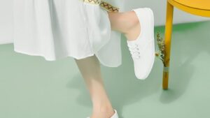 Tuopin Womens White Canvas Sneakers Low Top Lace Up Canvas