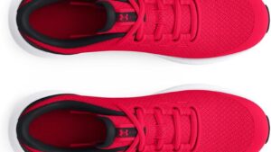 Under Armour Boys' Grade School Surge