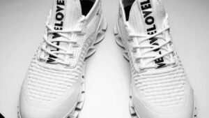 Vooncosir Men's Fashion Sneakers Breathable Mesh Running Shoes